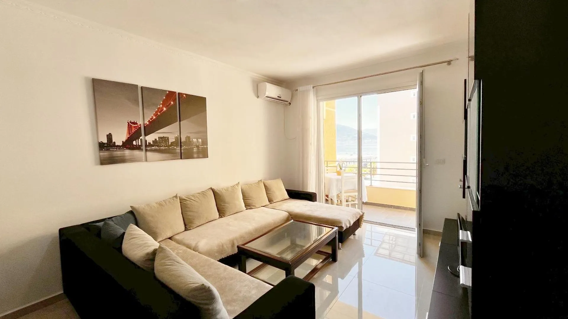Beachside Bliss Apartment Vlorë 0*,  Albanie