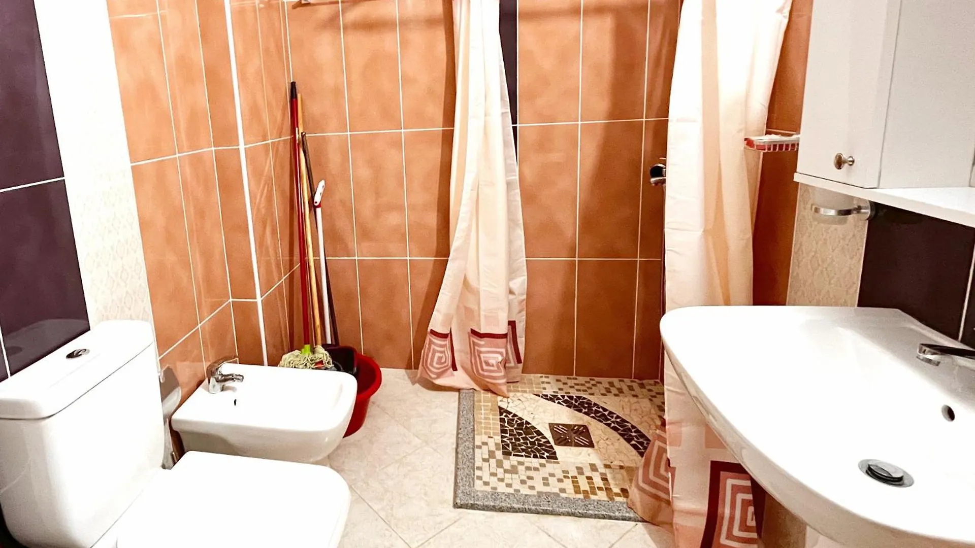 Beachside Bliss Apartment Vlorë